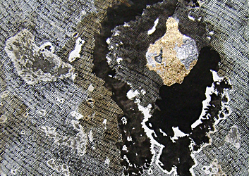 Abstrait graphique, détail - 17x26cm - Support toile, encre de Chine à la plume sur base de lavis d'encre de Chine sépia, rehauts de feuille d'or et/ou d'argent